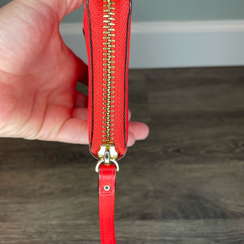 Kate Spade Wristlet Wallet - Picture 5 of 13